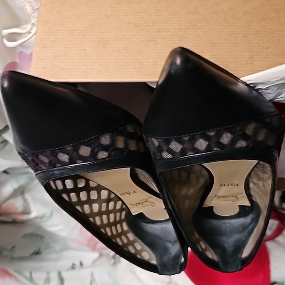 Shoes - Picture 4 of 4